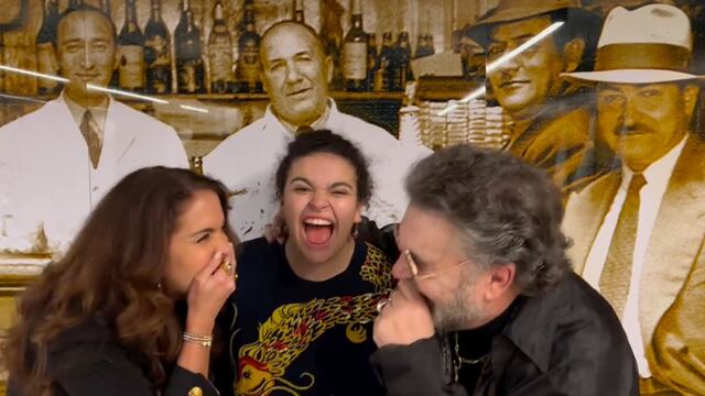 Lucero y Mijares se carcajean al celebrar el cumpleaños de su hija