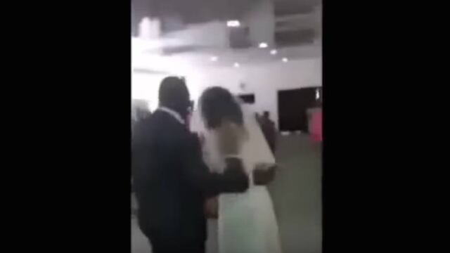 Amante llega vestida de novia.