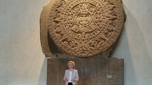 Ursula von der Leyen en el Museo de Antropología