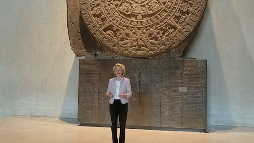 Ursula von der Leyen califica de “inolvidable” su visita al Museo de Antropología
