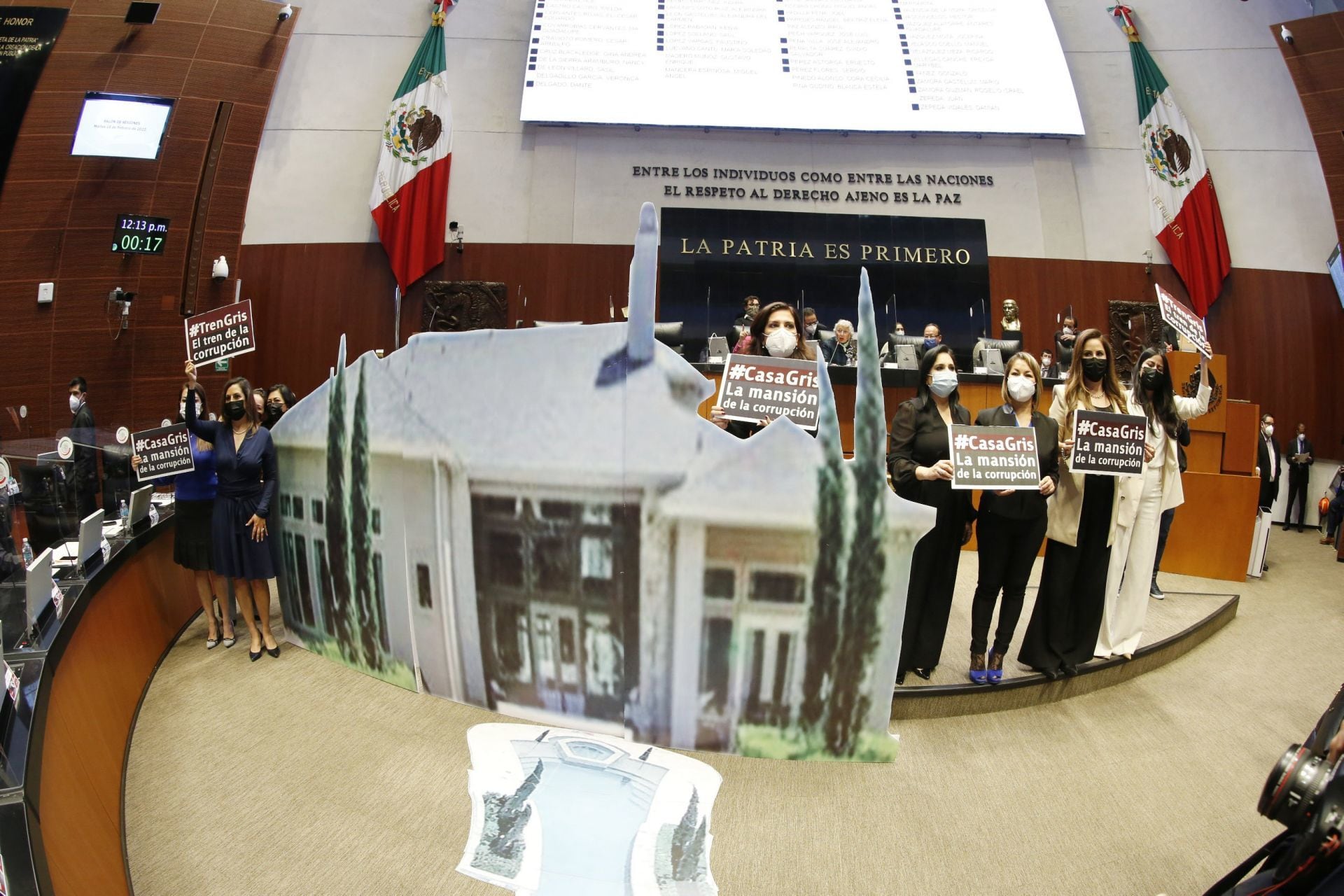 Discusión en el Senado sobre la casa de Houston