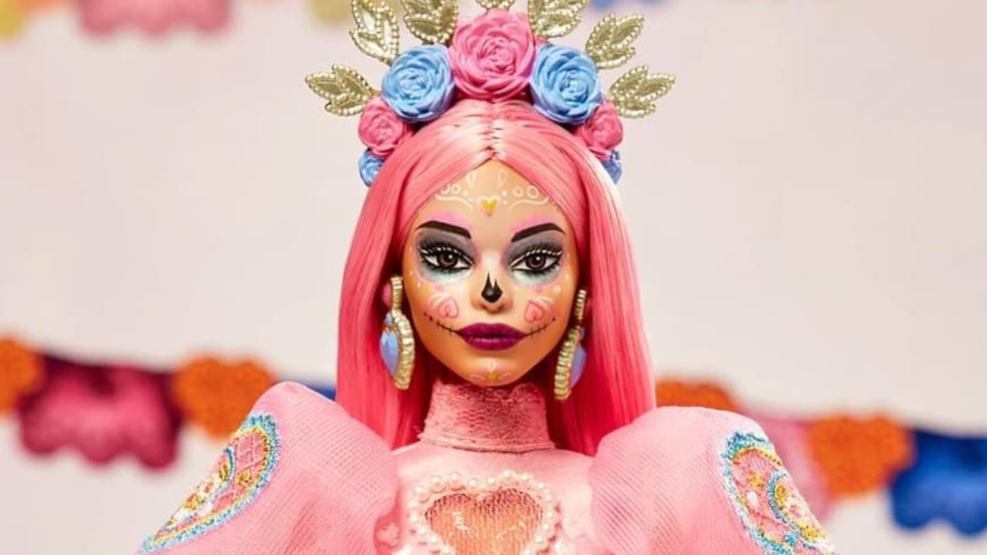 Barbie Dia de Muertos 2023 en Palacio de Hierro Ya hay precio de la bonita muneca de Pink Magnolia