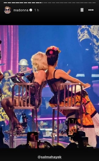 Madonna y Salma Hayek en el Celebration Tour.