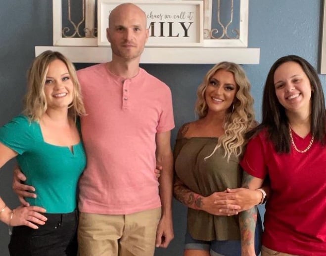 Josh Rappahahn con su familia