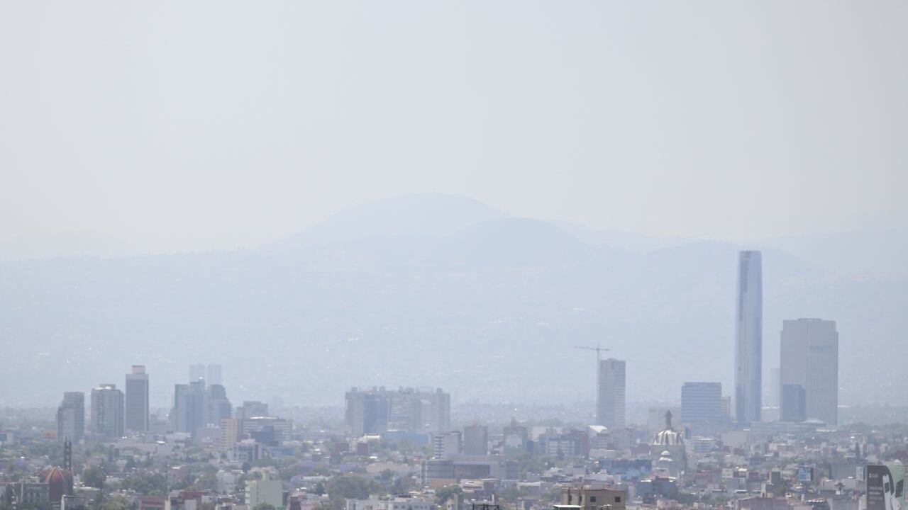 Fase 1 de contingencia ambiental sigue hoy 23 de mayo: habrá doble hoy no circula el viernes 24 de mayo