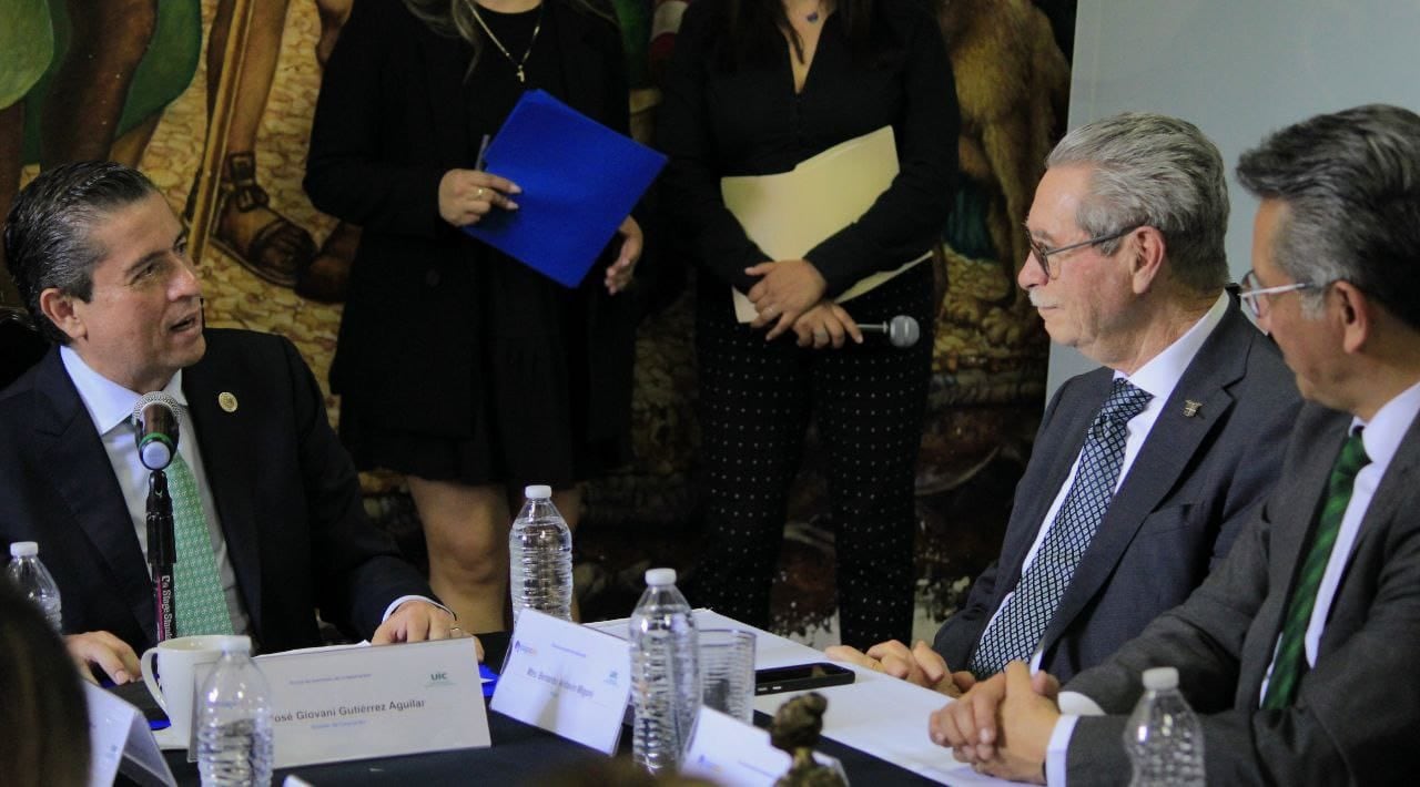 Giovani Gutiérrez firmó convenio de colaboración entre Coyoacán y la Universidad Intercontinental