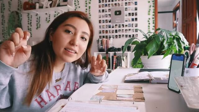 Karla Canseco youtuber que se compró su casa