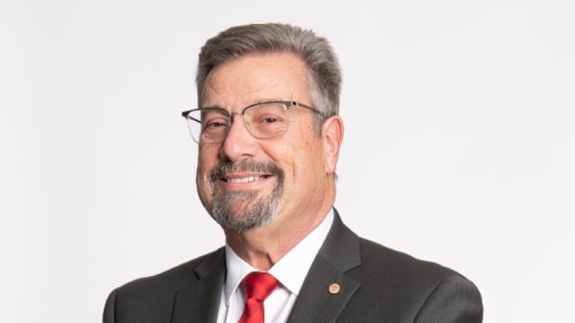 Peter Augruso, presidente de Canada Soccer