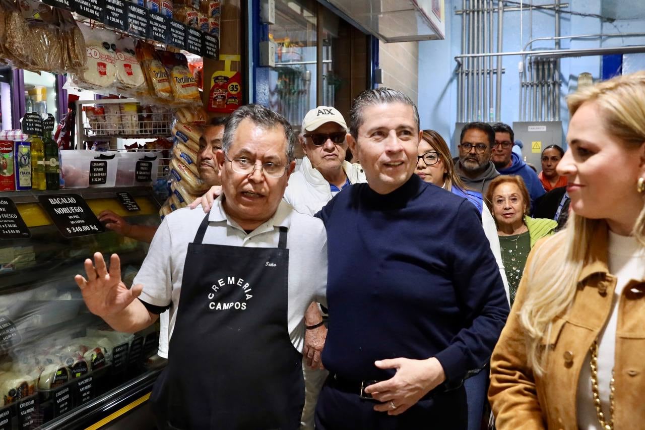 Giovani Gutiérrez entrega obras en Coyoacán