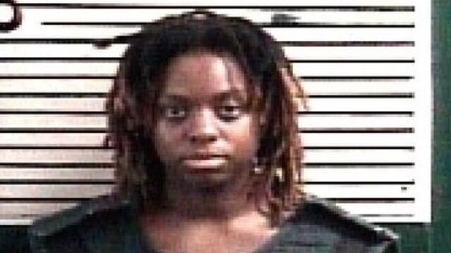 Mujer hirió a dos personas en Florida porque dice que el eclipse de sol se lo ordenó