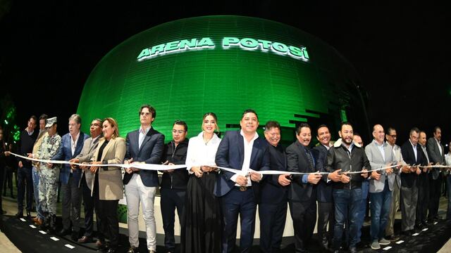 Ricardo Gallardo entrega la Arena Potosí