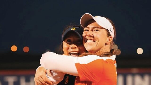 Anissa Urtez y Amanda Chidester