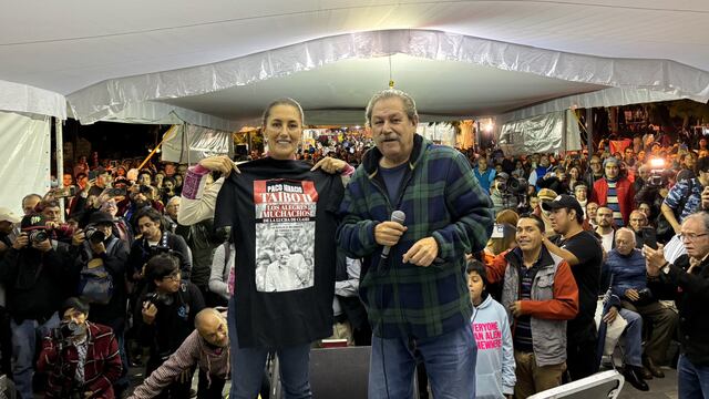 Claudia Sheinbaum y Paco Ignacio Taibo II en Feria del Libro