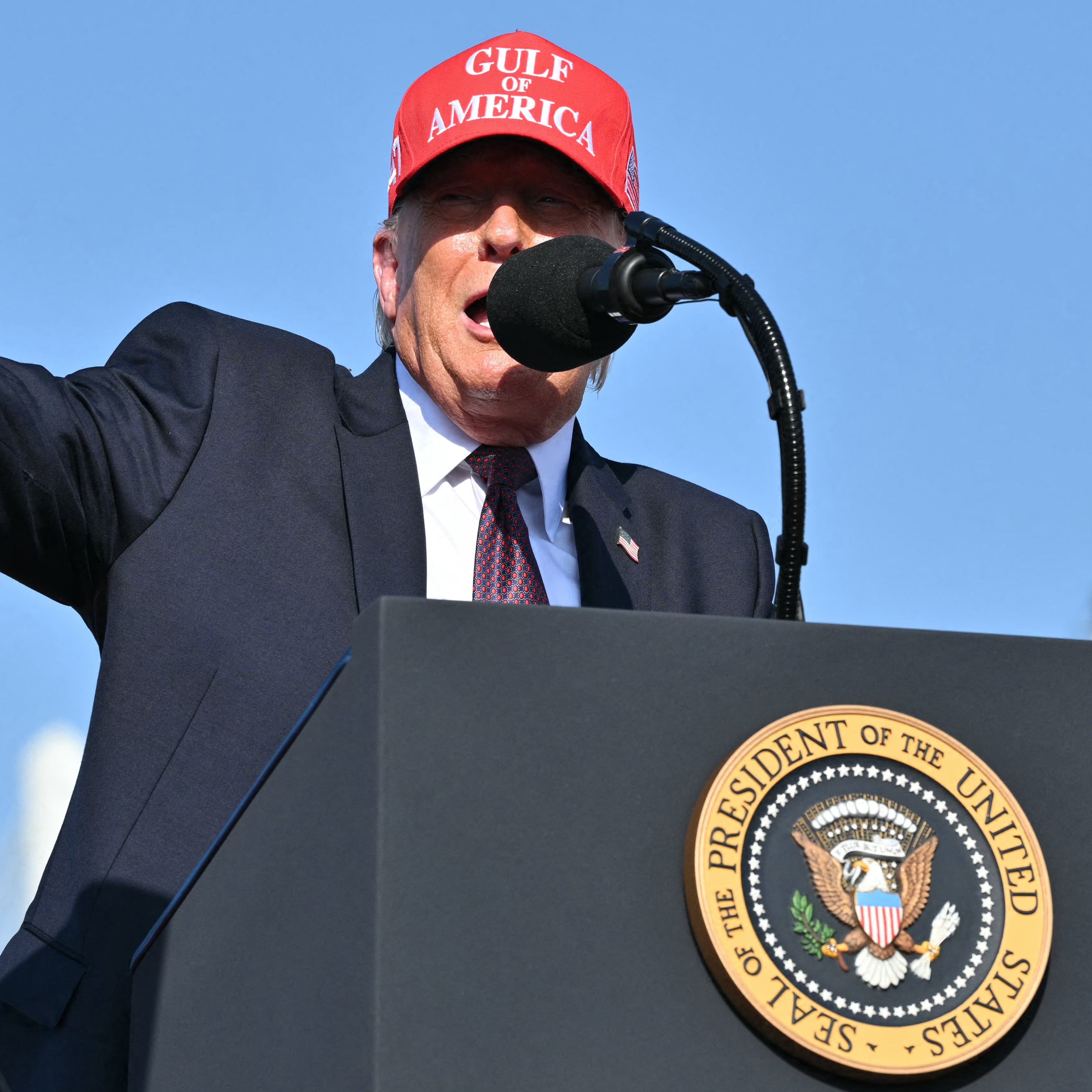 Trump y la política de balas