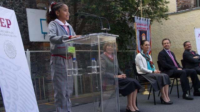 Uniforme neutro en la CDMX
