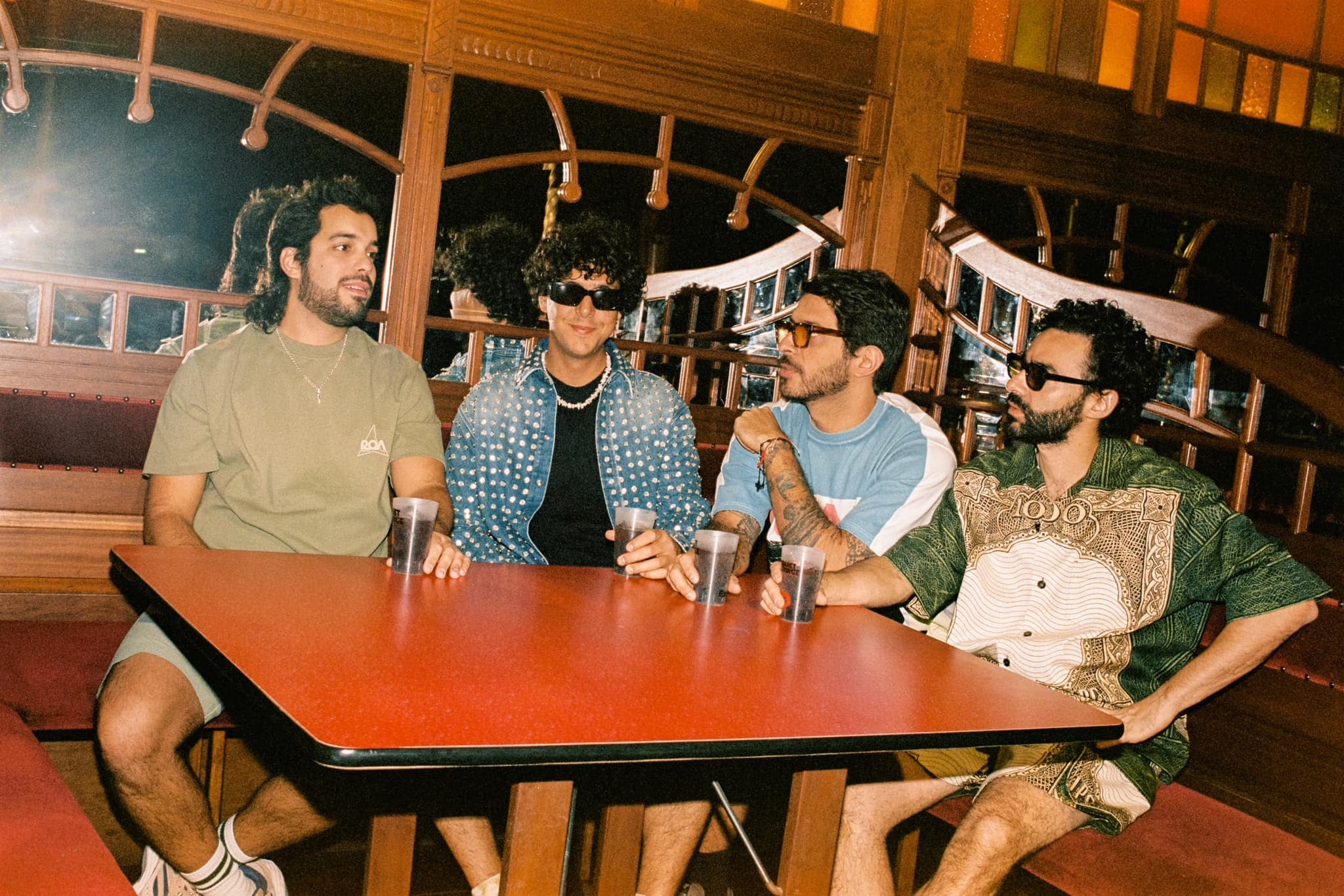 Concierto de Rawayana en el Palacio de los Deportes