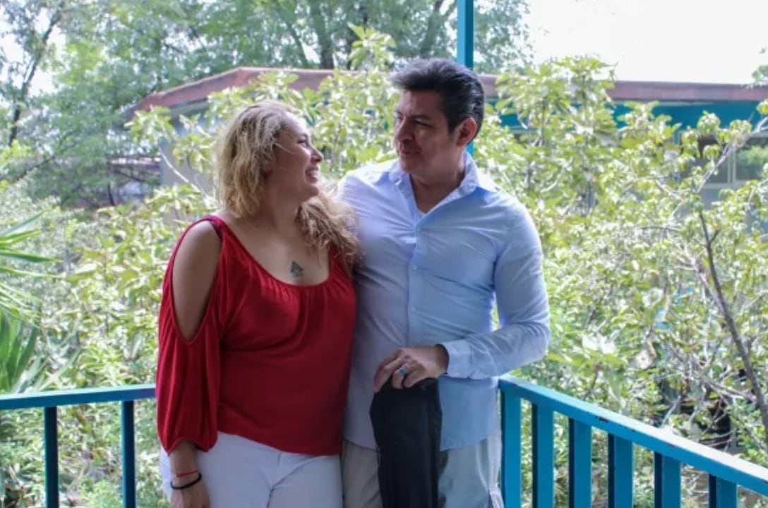 Pareja se compromete en el CCH Naucalpan