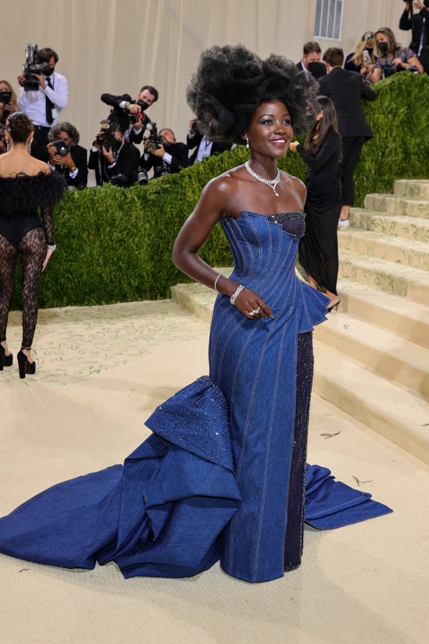 La actriz Lupita Nyong’o lució muy elegante en el 'Met Gala 2021'