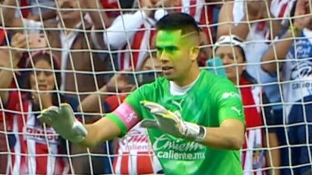 Miguel Jiménez molestado por un láser