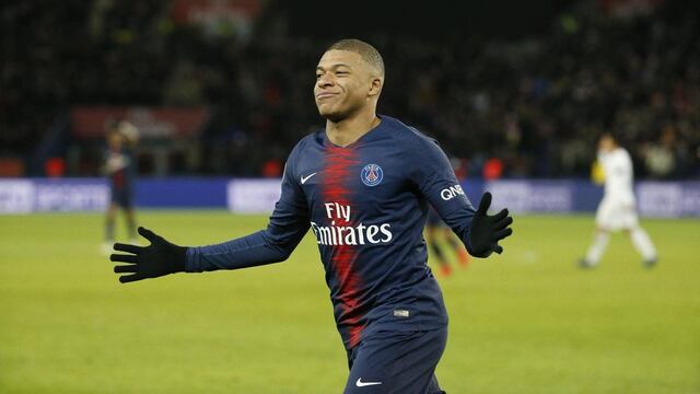 Mbappé festeja una diana con el PSG.