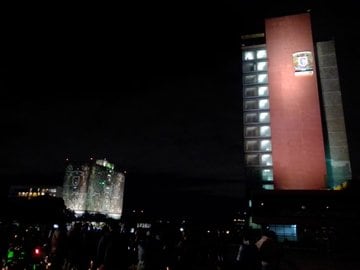 Velada en Ciudad Universitaria previa a la Marcha contra la Militarización del 12 de octubre