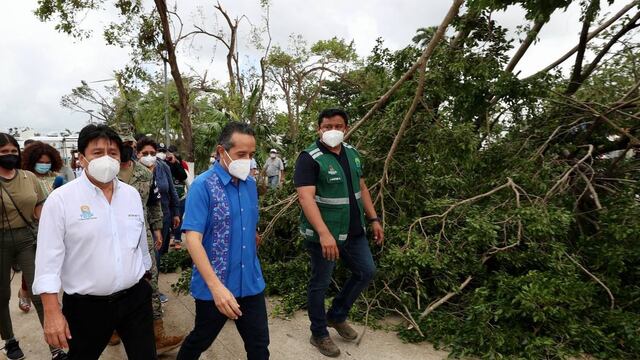 Gobernador Carlos Joaquín acude a zonas afectadas de Quintana Roo