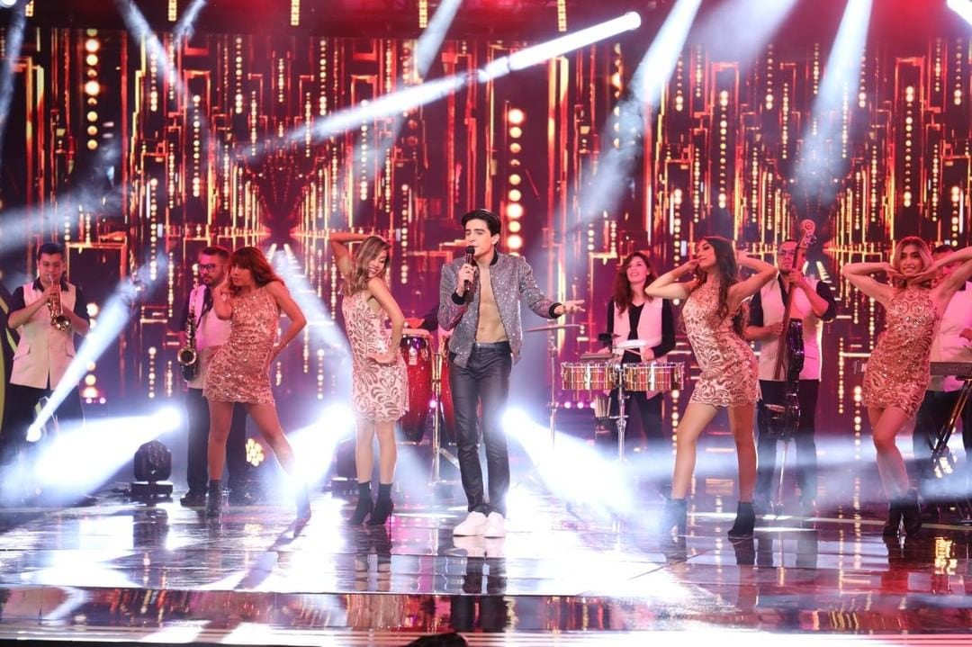 ¿Fraude? Santiago Domínguez de La Academia es cercano a la farándula de TV Azteca