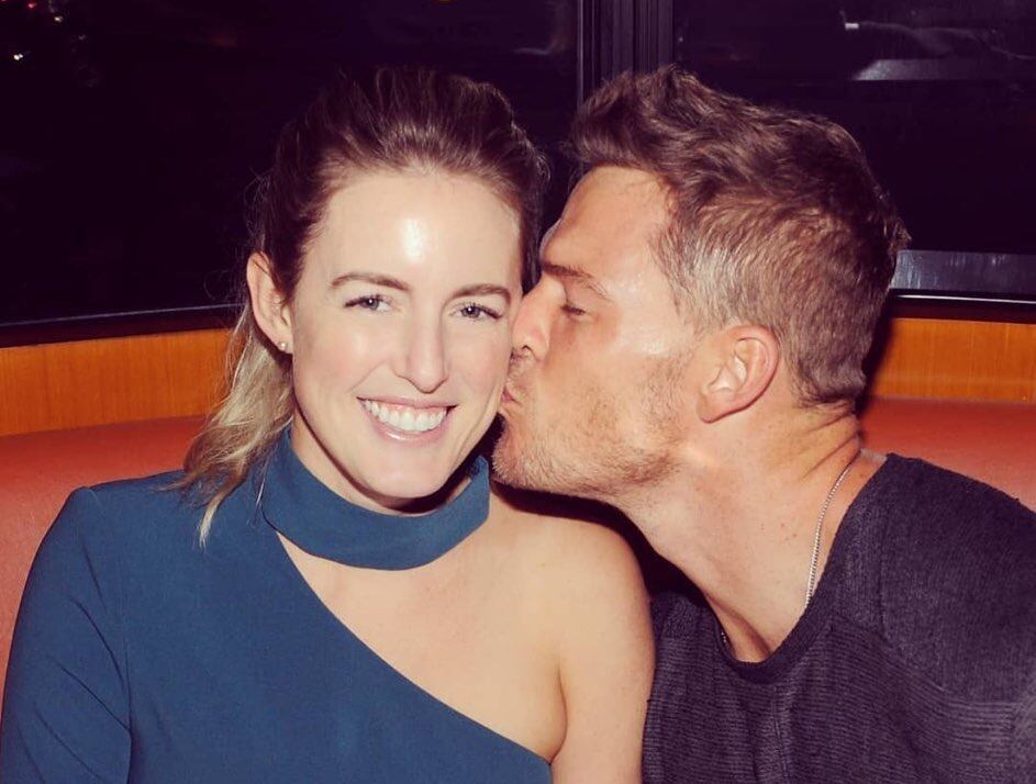 Alan Ritchson con su esposa Catherine Ritchson.