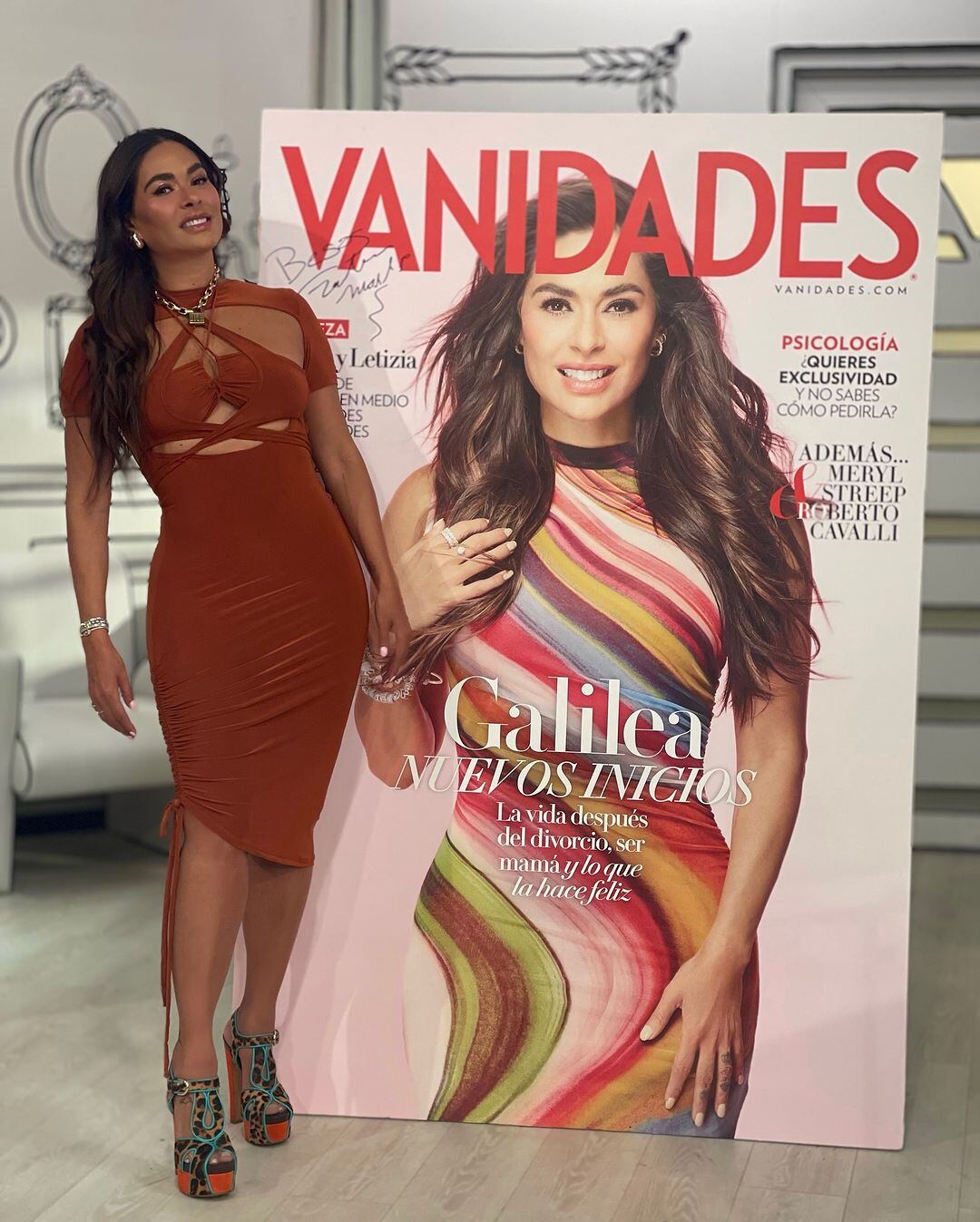 Galilea Montijo, portada