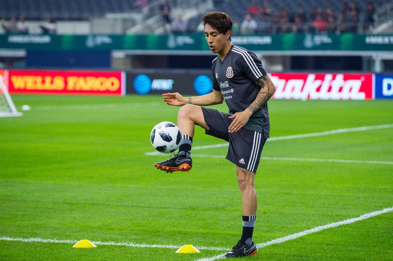 Govea en un entrenamiento con el Tri