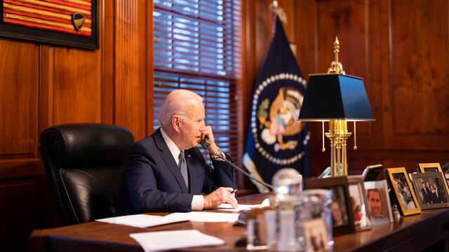 Joe Biden en su llamada con Putin