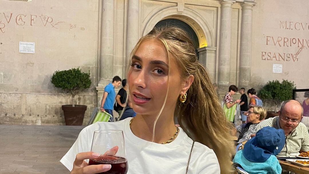 El polémico video de Lily Phillips llorando tras tener sexo con 100 hombres en un día