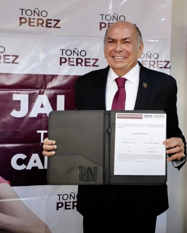 Antonio Pérez Garibay, papá del Checo Pérez, se inscribe a proceso de Morena para candidatura en Jalisco