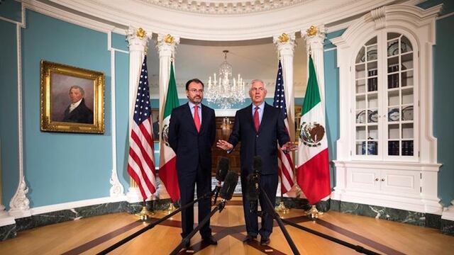 Reunión entre los funcionarios de relaciones exteriores de México y EU