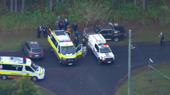 Muere padre y sus 5 hijos por incendio en Australia