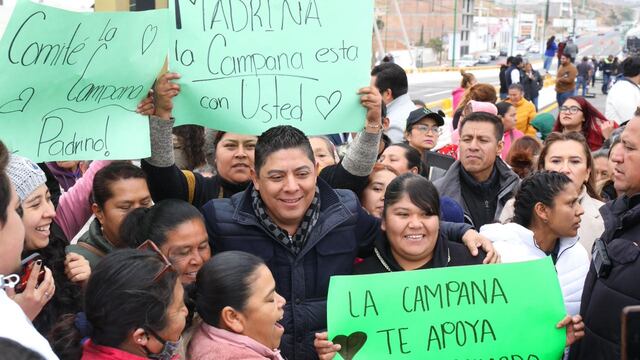 Ricardo Gallardo entrega nuevo puente vehicular en Circuito Potosí