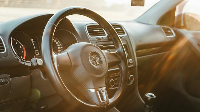 Tip para enfriar el auto rápido sin aire acondicionado