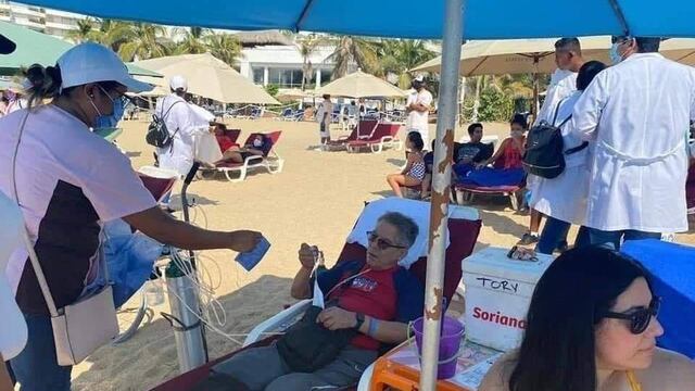 Turista con tanque de oxígeno