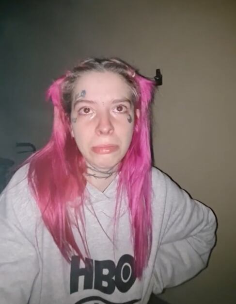 Influencer llora en TikTok porque no quiere trabajar