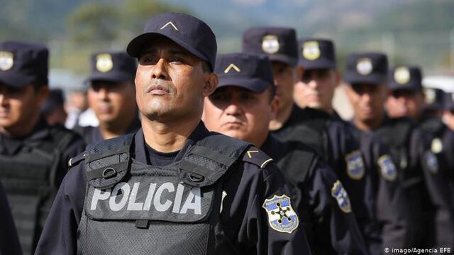 ¿Cuándo nos acordamos de Diosito y de los polis? Pues cuando ya no está cargando el payaso.