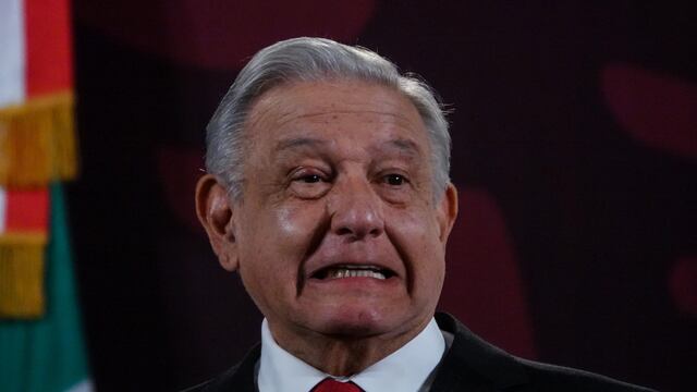 YouTube baja mañanera de AMLO en donde filtra teléfono de periodista de The New York Times