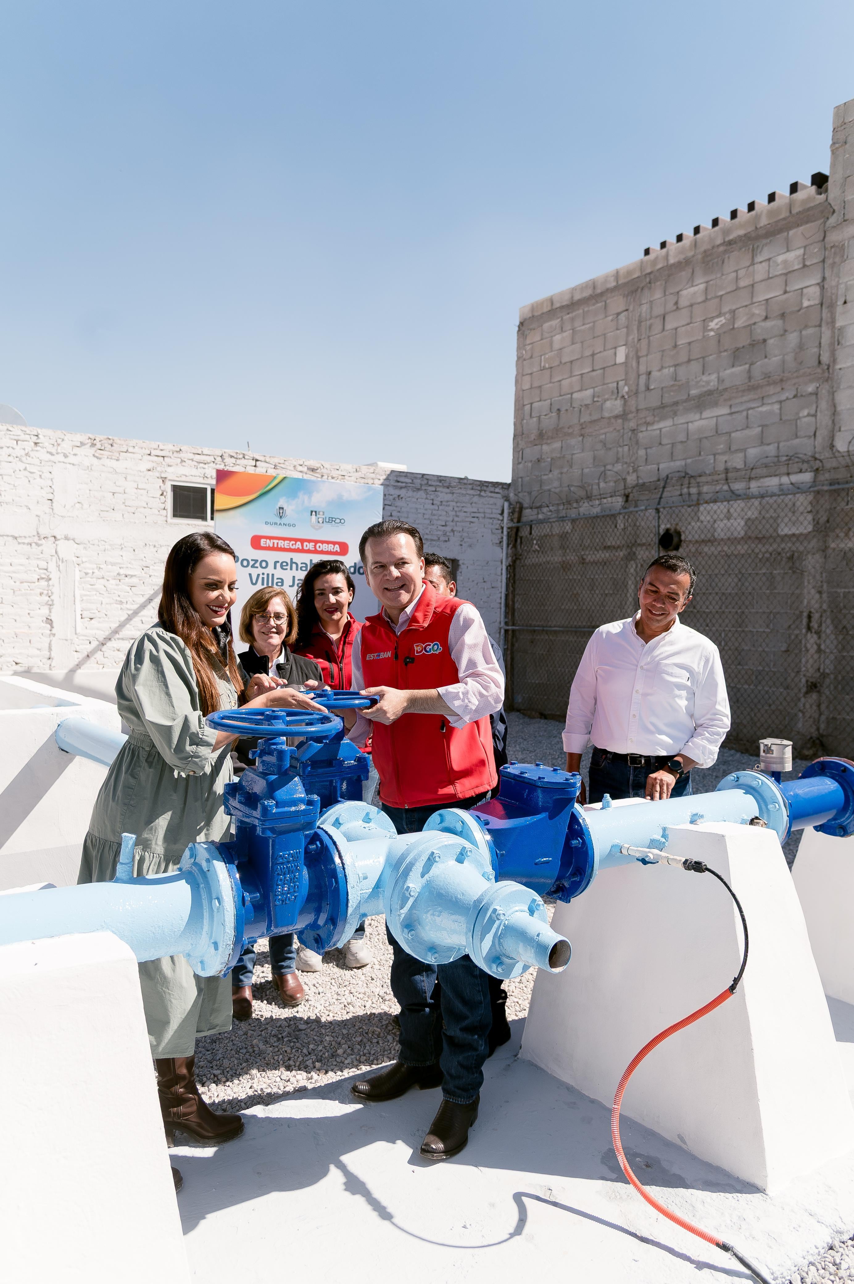 Esteban Villegas rehabilitó el pozo Villa Jardín II, garantizando agua diaria y limpia para las familias de Lerdo.