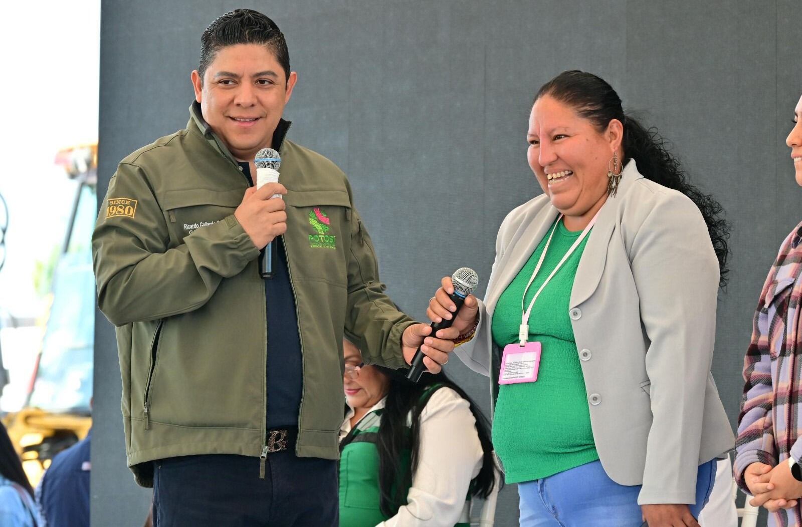 Ricardo Gallardo inicia construcción de secundaria en Valle de la Palma, Soledad de Graciano Sánchez