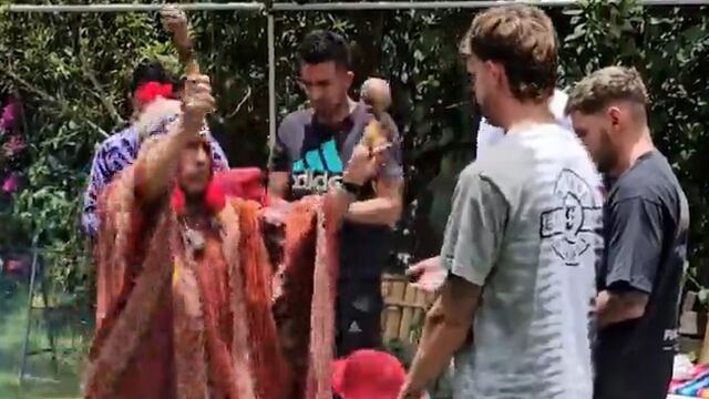 Equipo de Perú se hace limpia