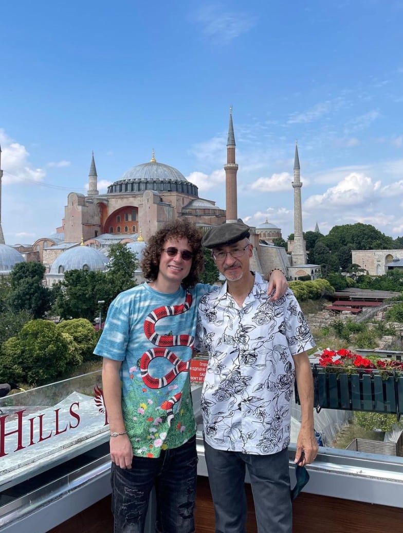 Luisito Comunica y su papá, en Turquía