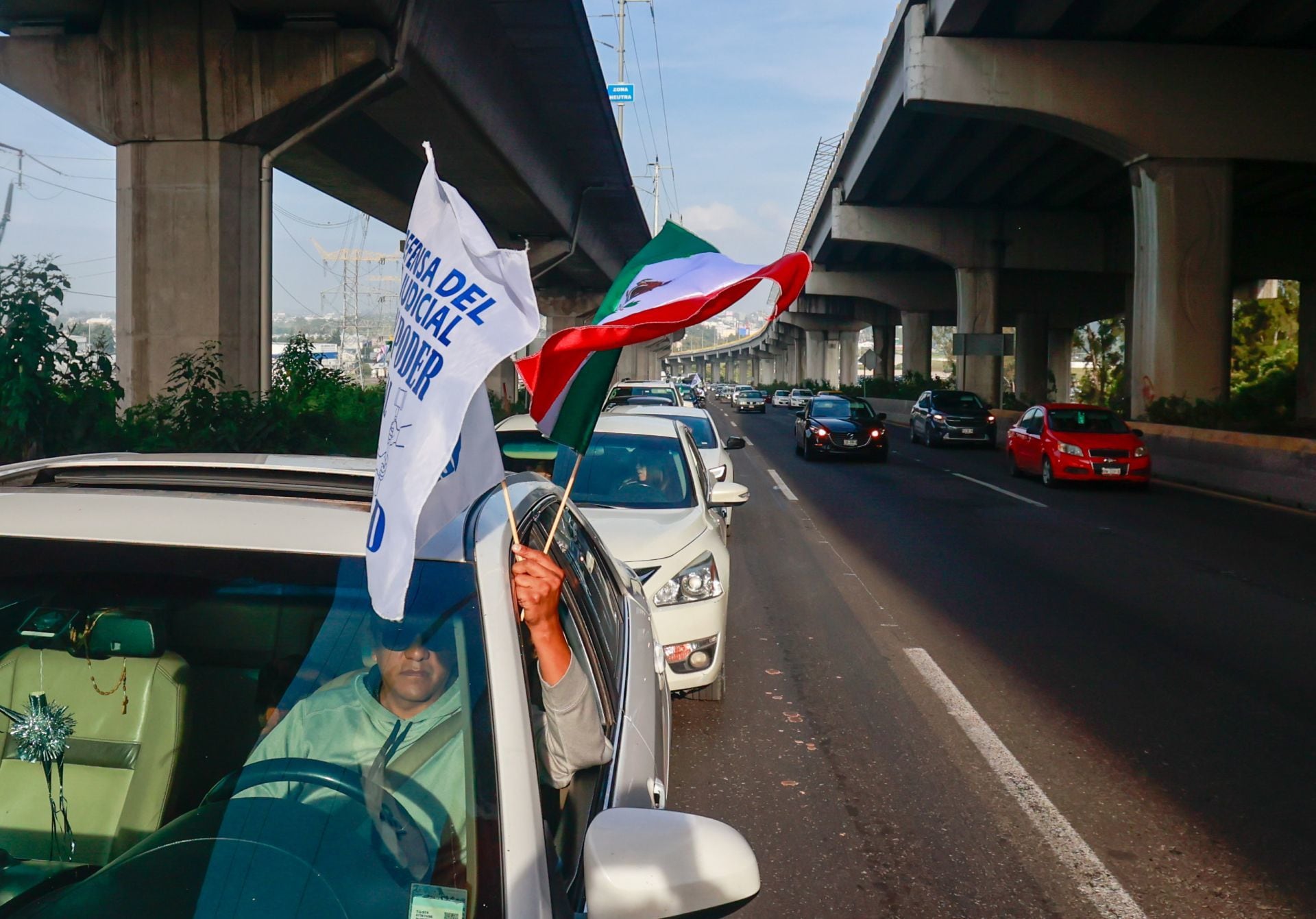 Reforma al Poder Judicial: Trabajadores en la Caravana por justicia