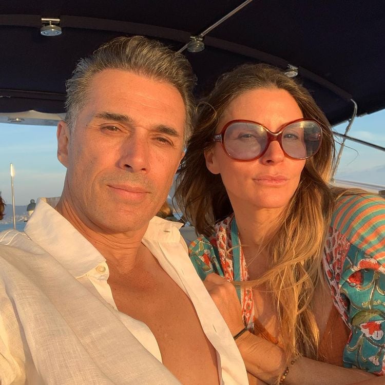 Sergio Mayer e Issabela Camil.