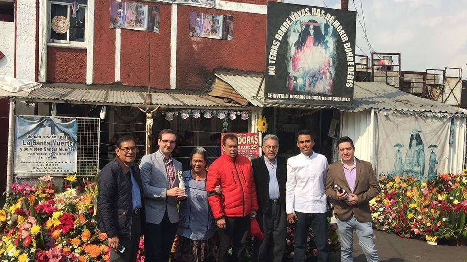 Fidel Herrera, cónsul de México en Barcelona, fungió de guía para Albert Torras Corbella, escritor catalán.