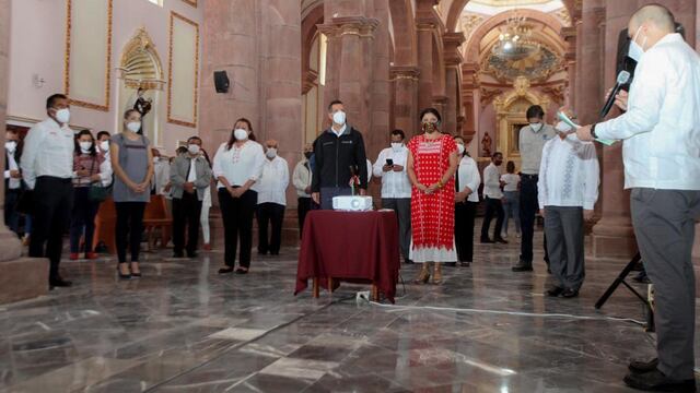 Alejandro Murat y Alejandra Frausto.