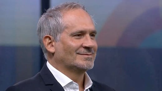 Arath de la Torre ha estado a punto de volverse cantante, pero su trabajo de siempre lo detiene